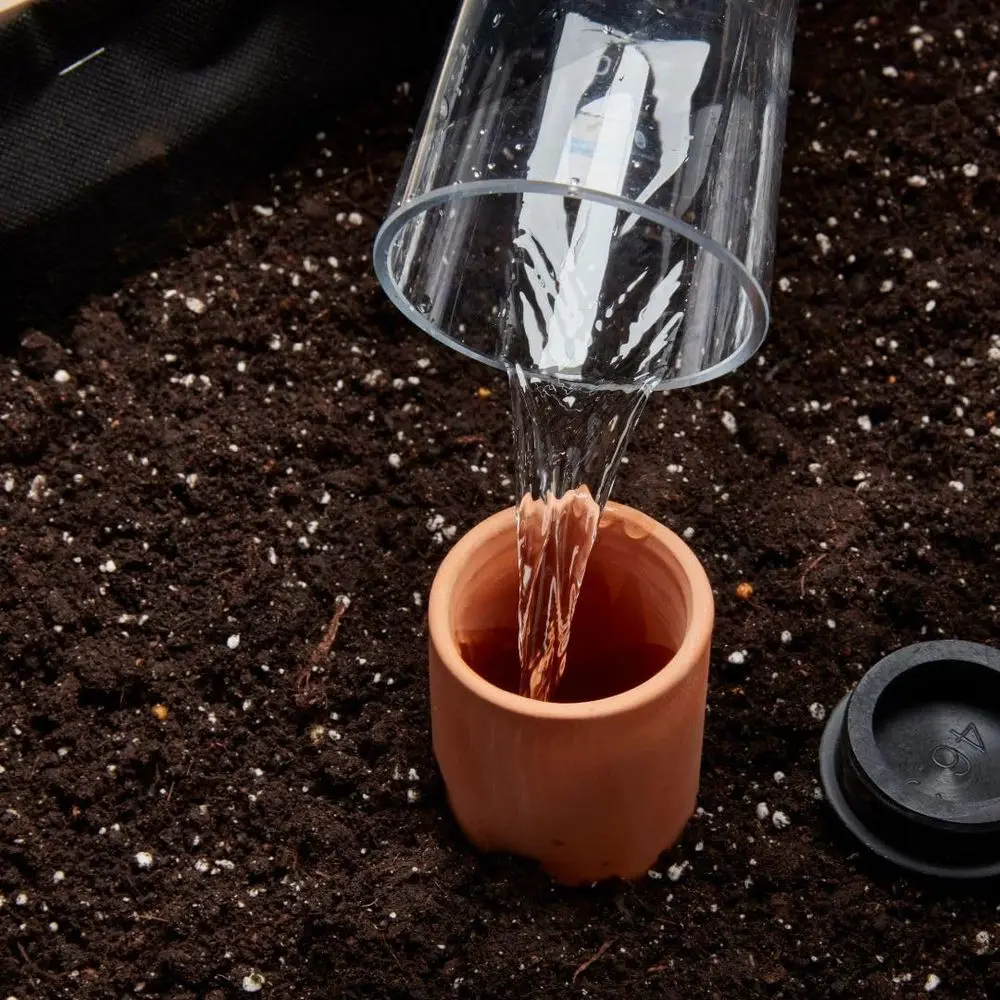 وعاء سيراميك ذاتي الري للحدائق - مراجعة Self Watering Planter وسعره